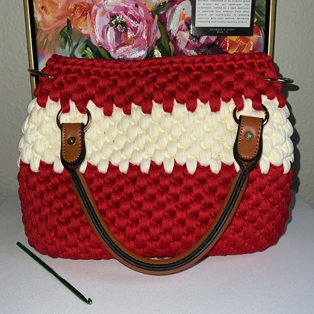 Hand Crafted Top Handle Shoulder Bag - Picture 12 of 17